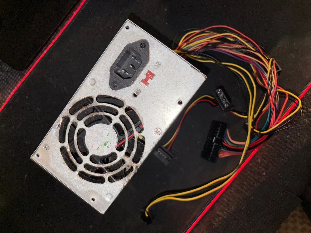 Fonte de Alimentação para Computador px 300