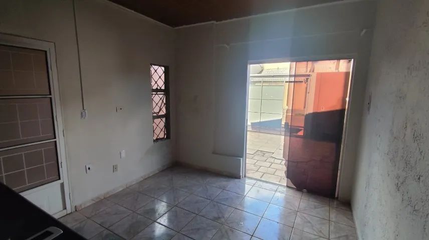 Casa Taveiropolis. 3 quartos e etc. com quintal. Enfrente ao portão da Base Áerea - Foto 4