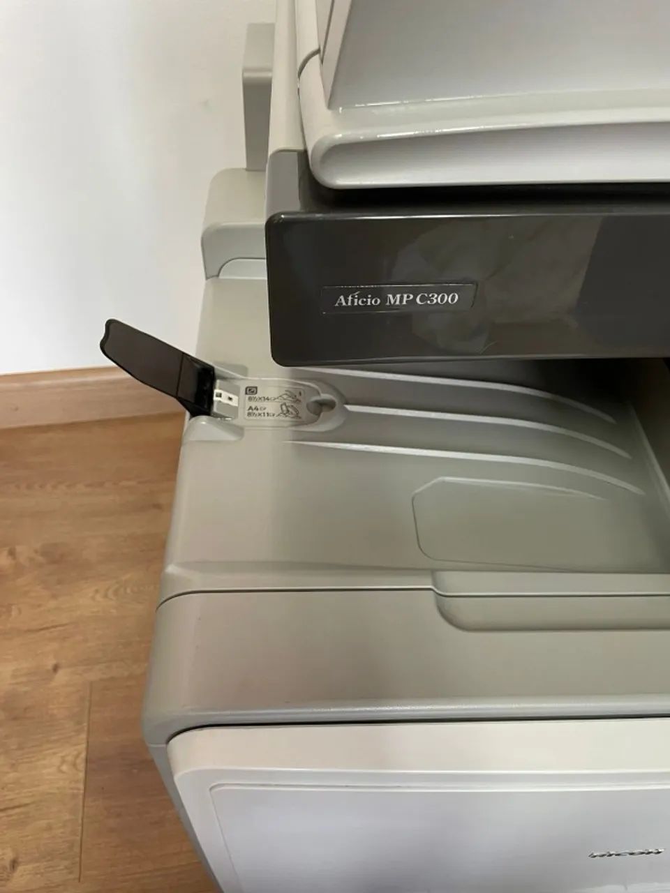 Impressora Ricoh MP C30064312829877761121