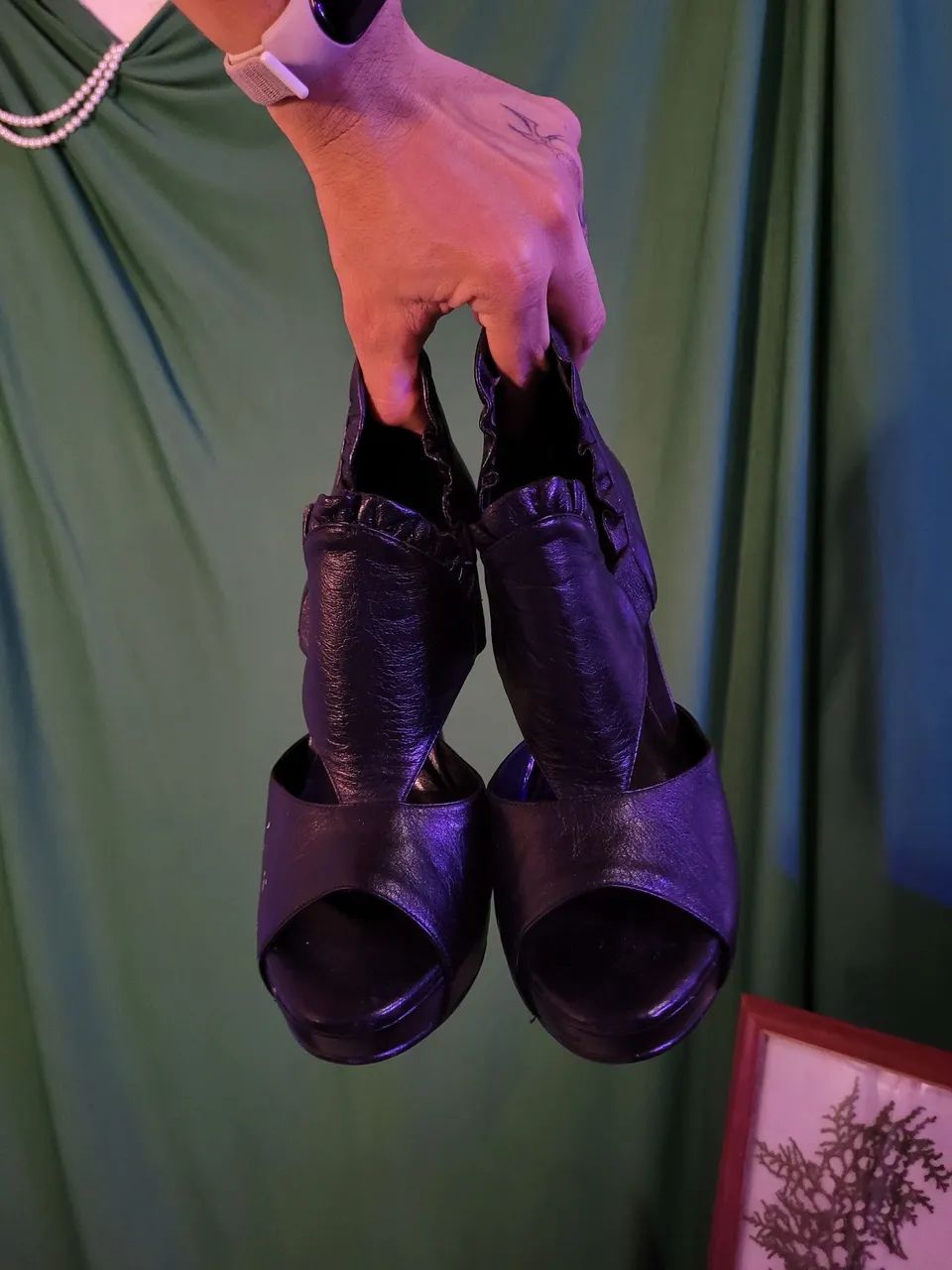 Salto preto com vermelho - Foto 2