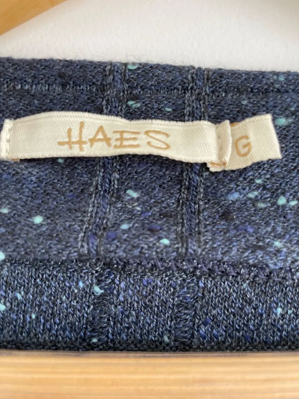 Cardigan tipo kimono azul estampado tam G Haes  - Foto 3