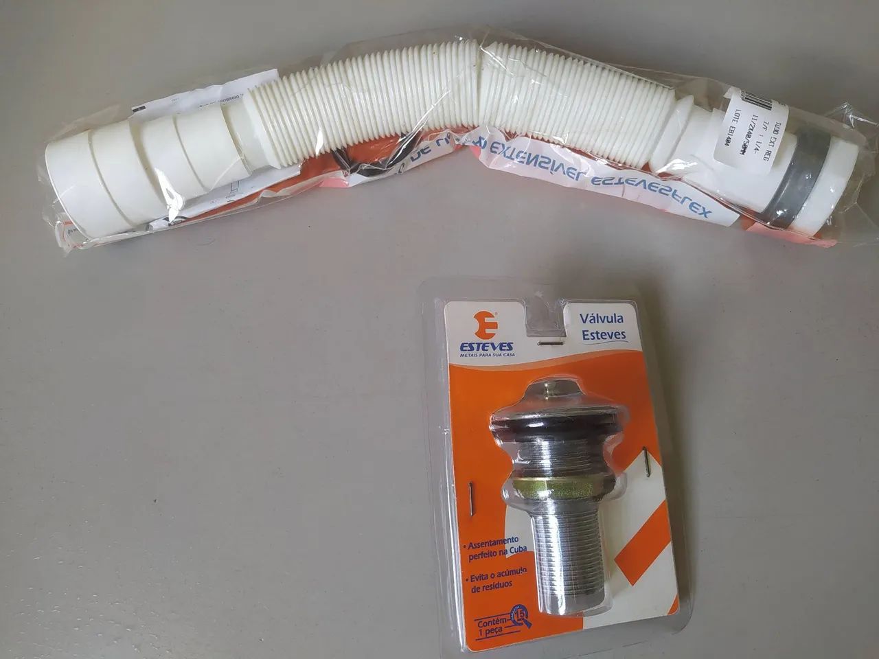 Bathroom sink64330447246594121