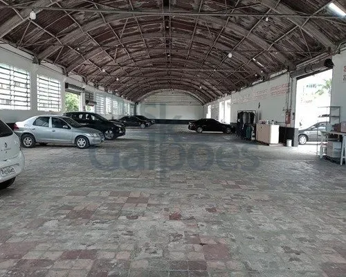 Locação de Galpão Comercial em São Paulo-SP, bairro Barra Funda com 1300m² Área Const. e 2
