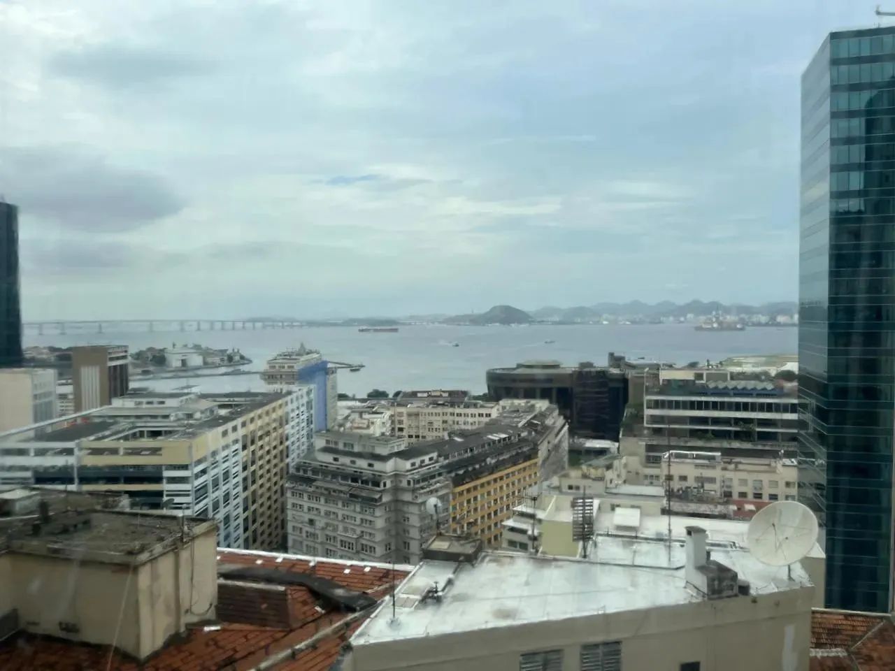 Sala vista ampla Baia de Guanabara com 230m²