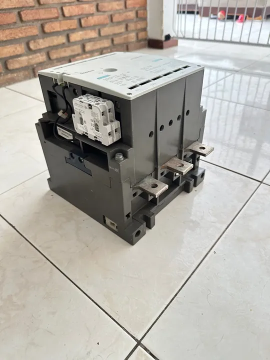 Contator Industrial Siemens 3tf6844-0c 630 amperes 