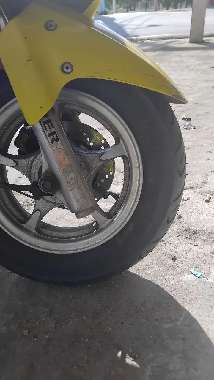 Pneus burgman ou scoter  - Foto 2