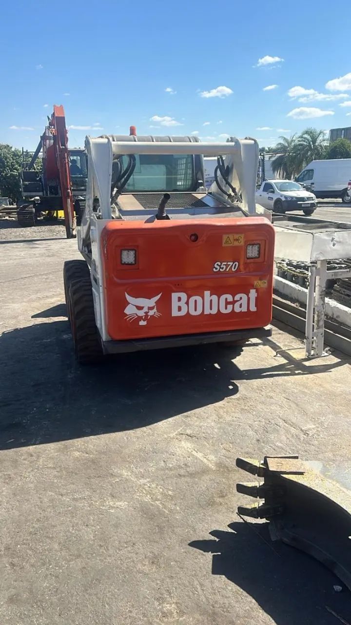 Minicarregadeira S570 - BOBCAT - 2018 - Foto 6