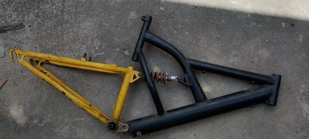 Quadro mountain bike down hill aro 26  - Foto 4