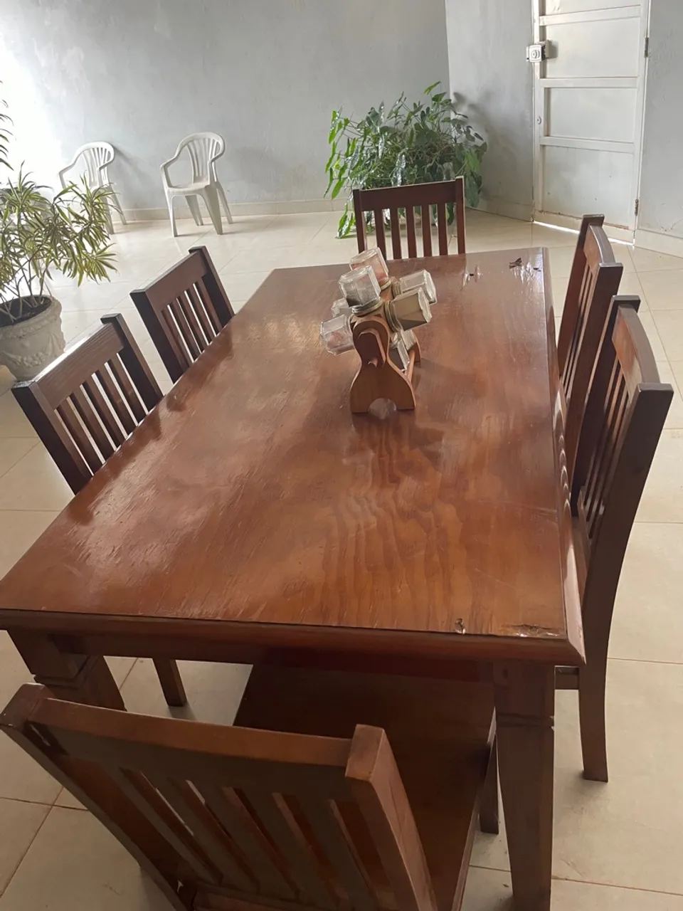 Mesa de Jantar com cadeiras