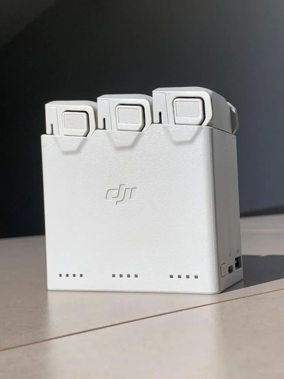 Drone DJI Mini 4 Pro + Kit Fly More + Acessórios (Leia o anúncio) - Foto 3