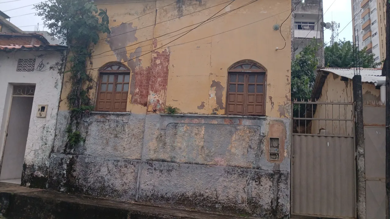 Casa com kitnets