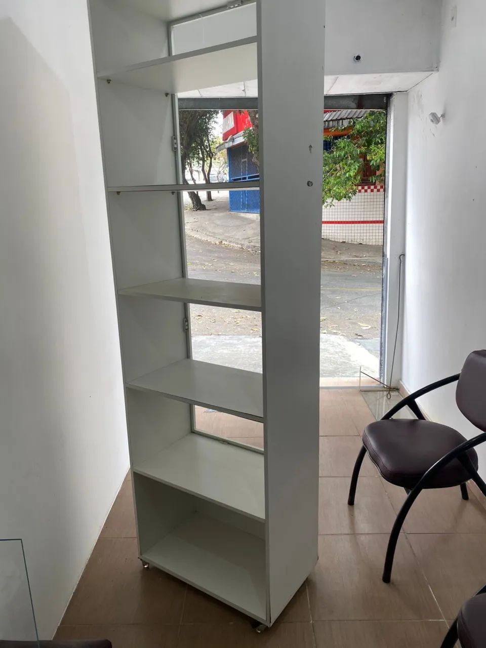 Shelf / Display Case64276666146689121