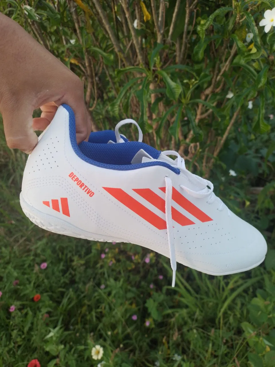 Tênis Adidas Esportivo - Tamanho 43