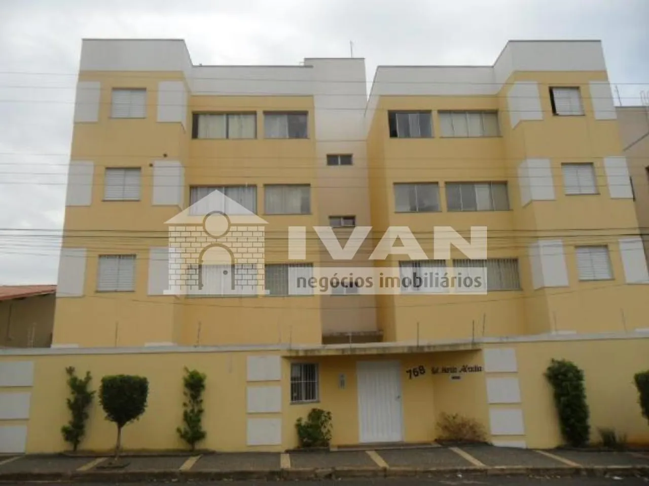 Apartamento para locação no bairro Santa Monica