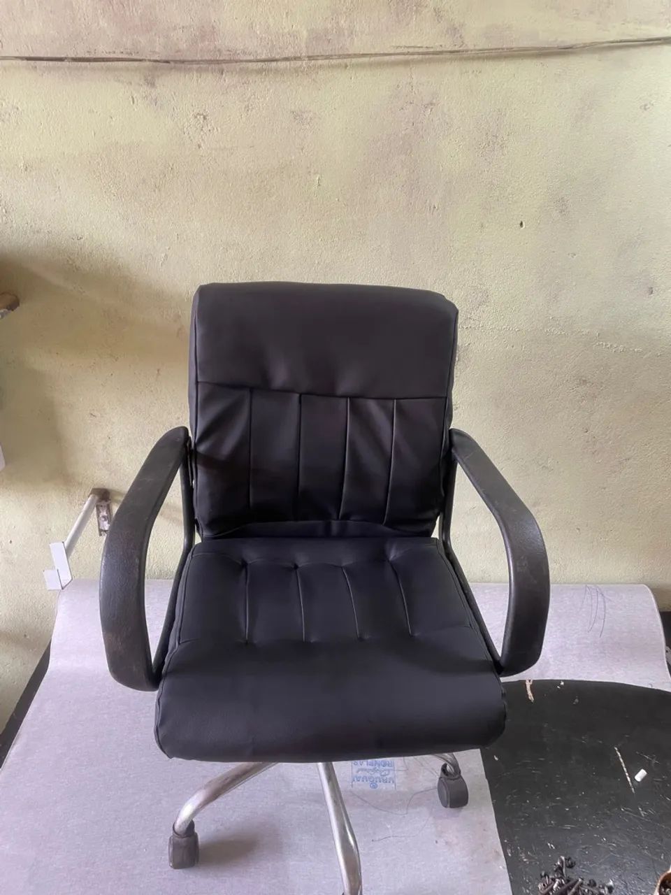 Cadeira de Escritório Giratória Preta