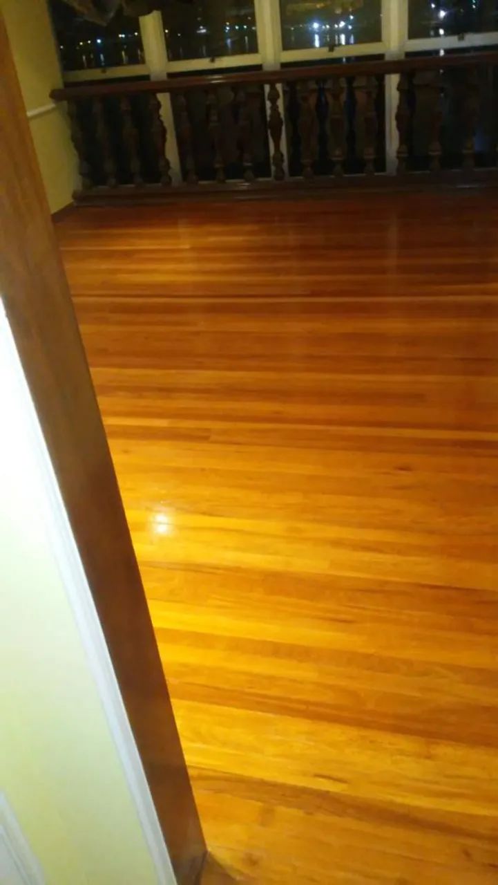 Piso de Madeira Maciça - Elegância e Durabilidade - Foto 2