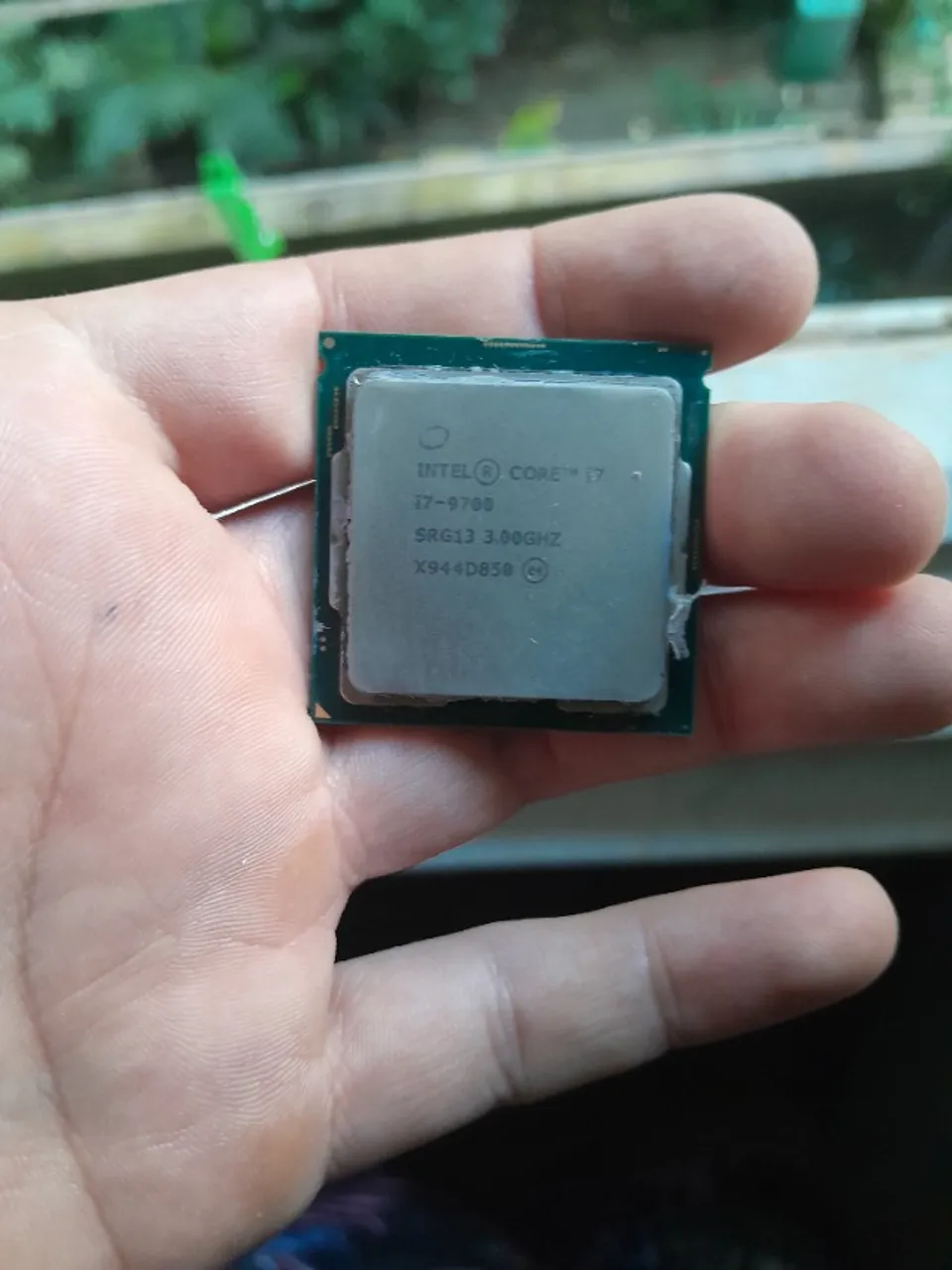 i79700