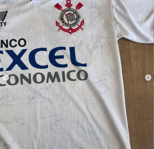Camiseta Corinthians Autografada - Foto 2