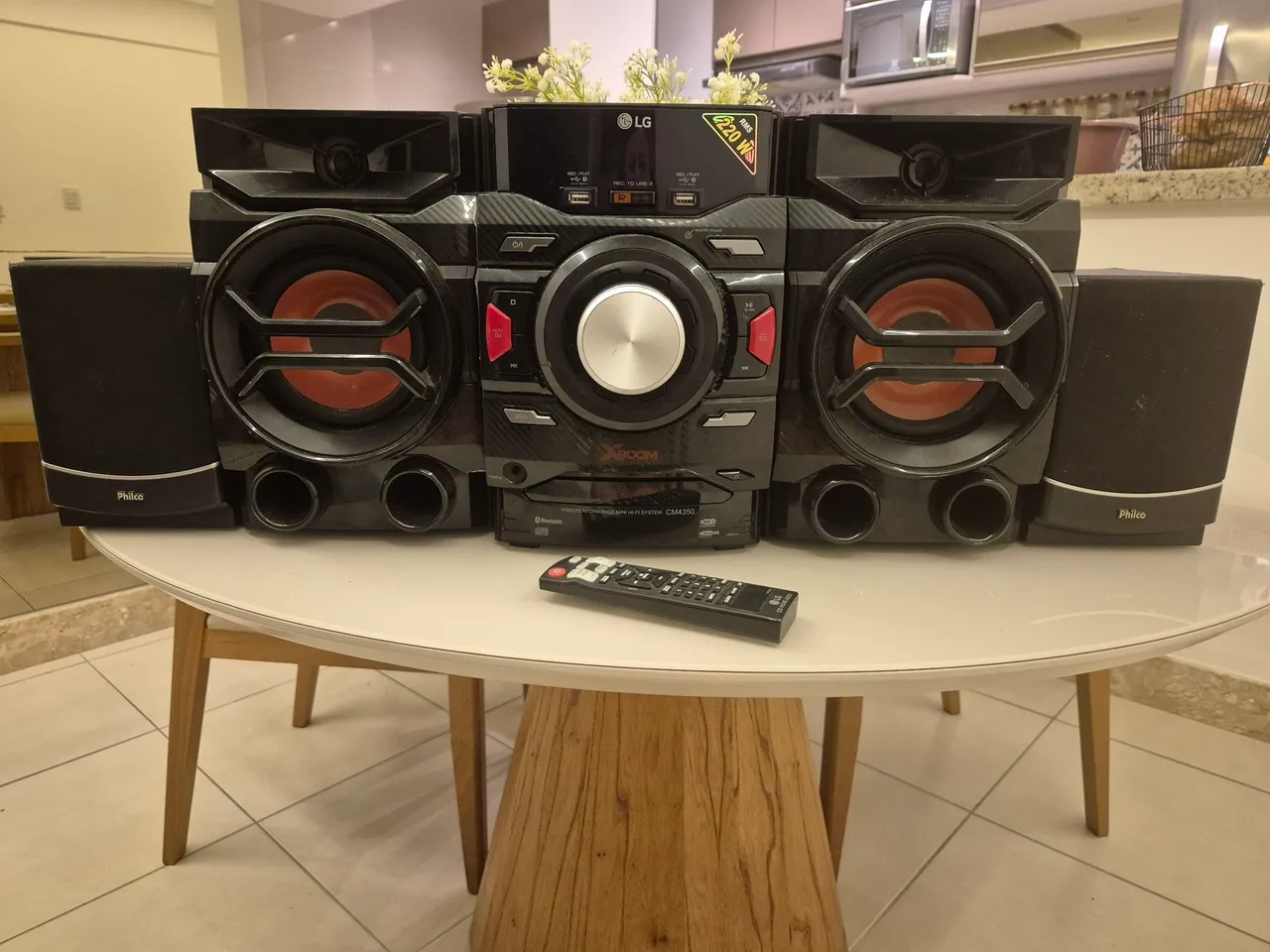 Mini System LG com Bluetooth e potência