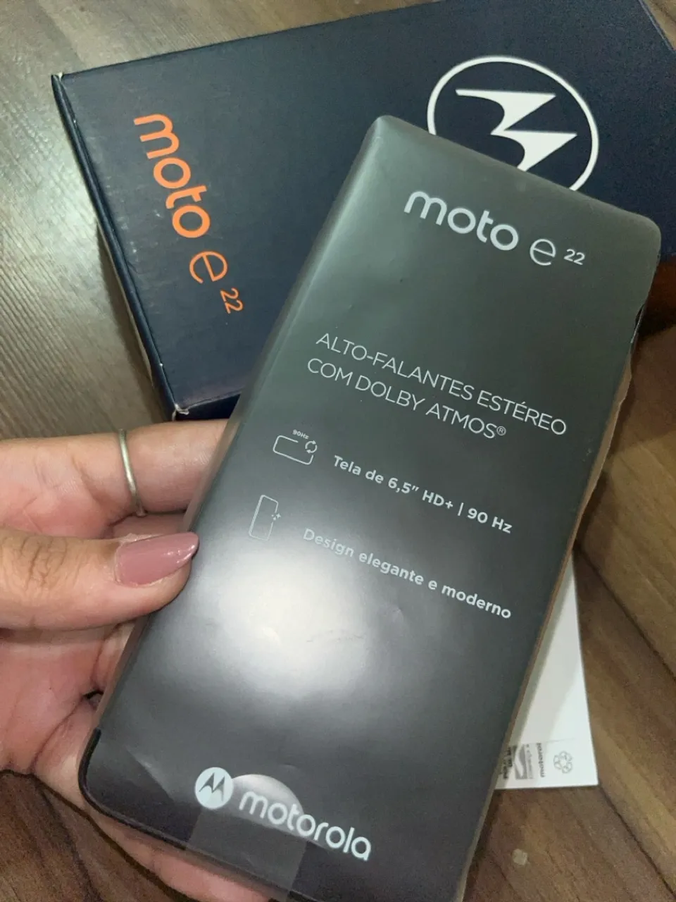 Vende- se celular MOTO e22