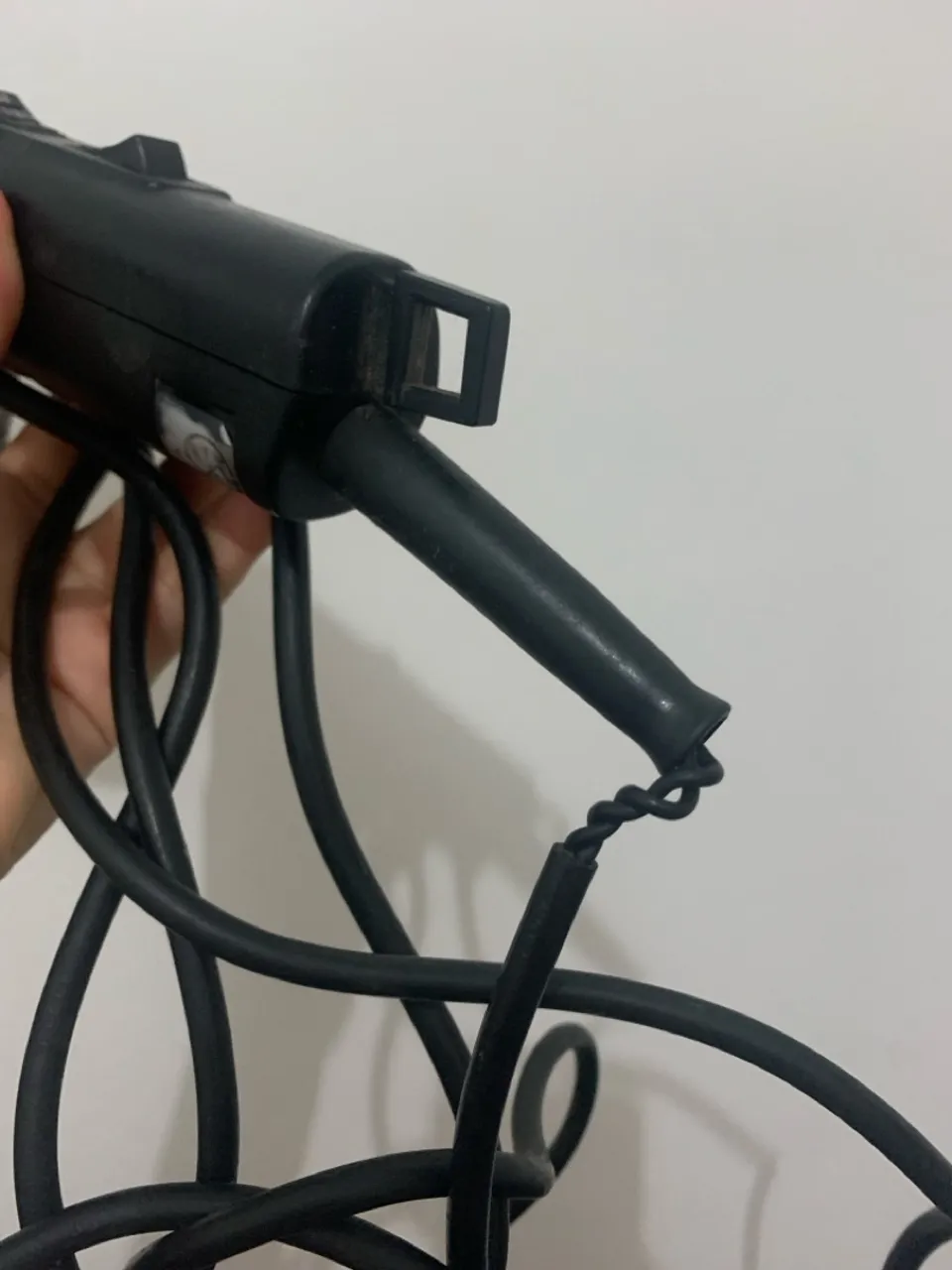 Secador de Cabelo com Cabo Danificado