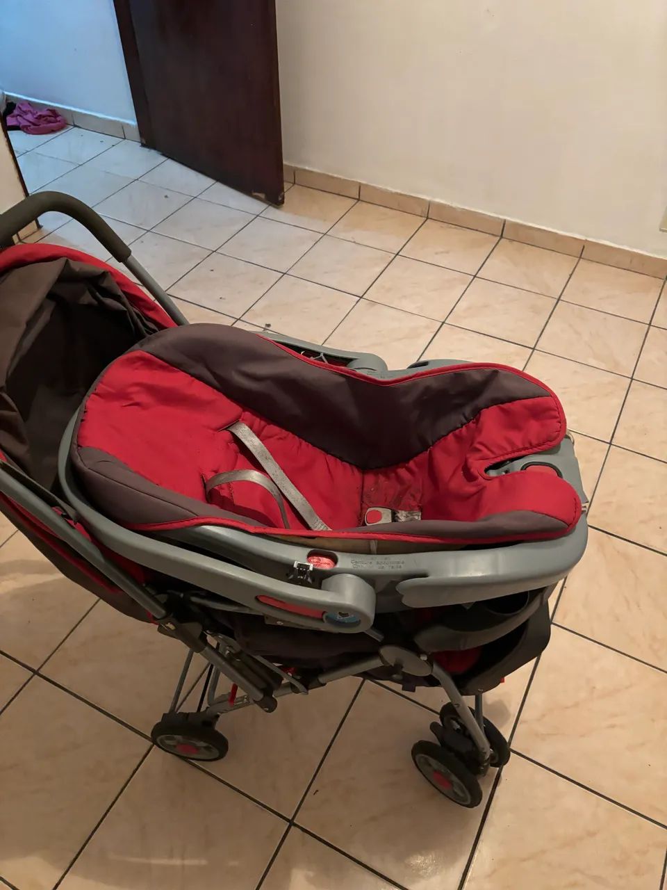 Carrinho cosco e bebê conforto cosco - Foto 4