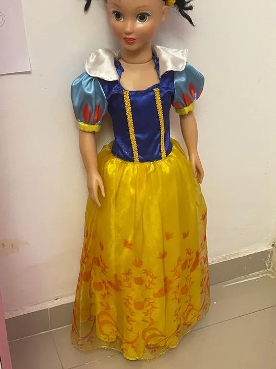 Boneca Branca de Neve - Usada - Foto 4