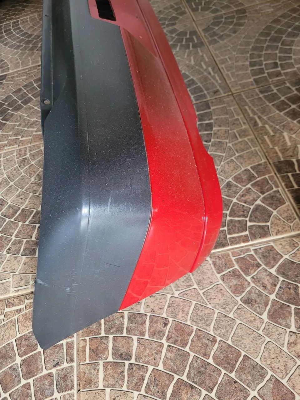 Parachoque Traseiro Vermelho Fiat Uno Mille - Foto 5