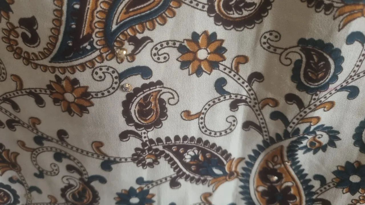 Túnica estampada com gostas de brilho T U - Foto 3