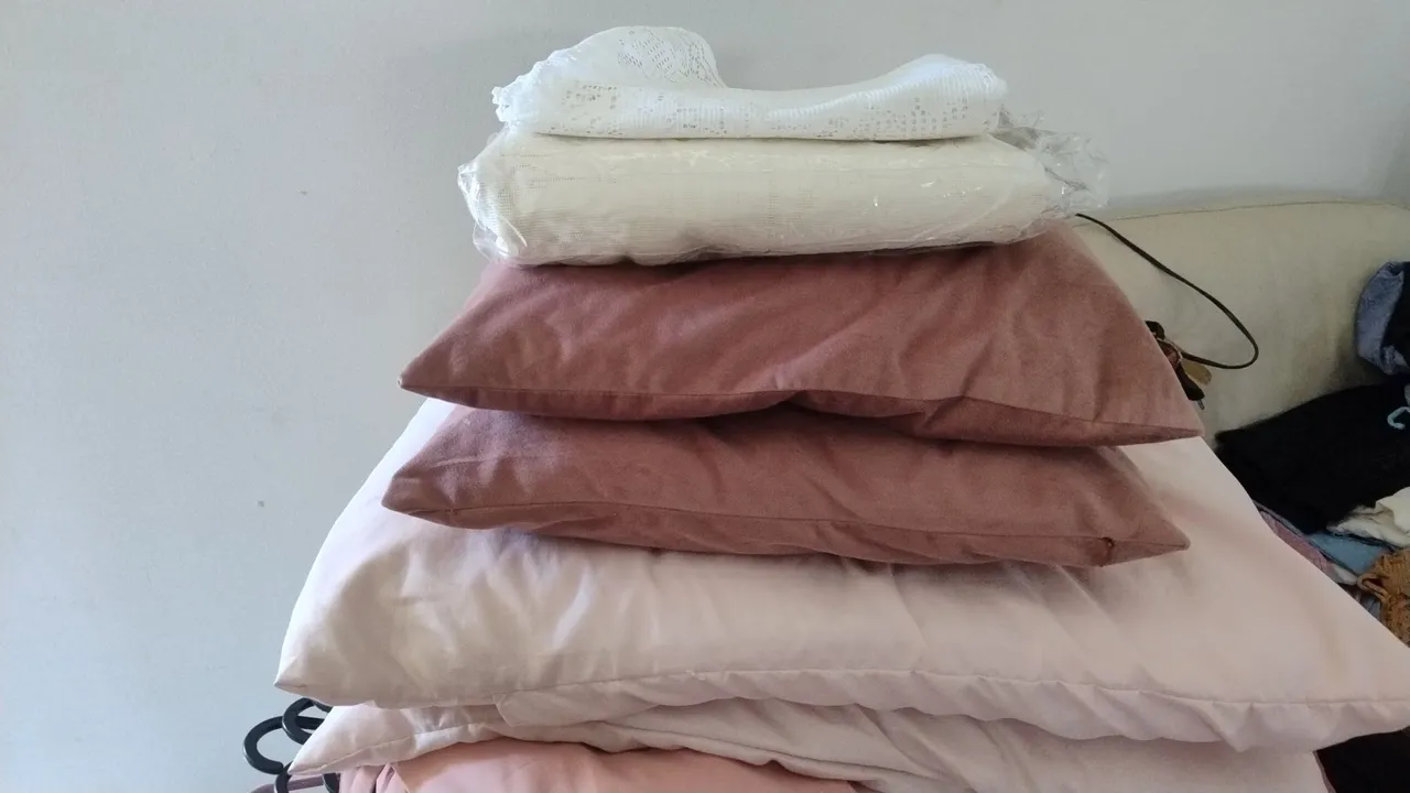 Conjunto de Almofadas e Travesseiros