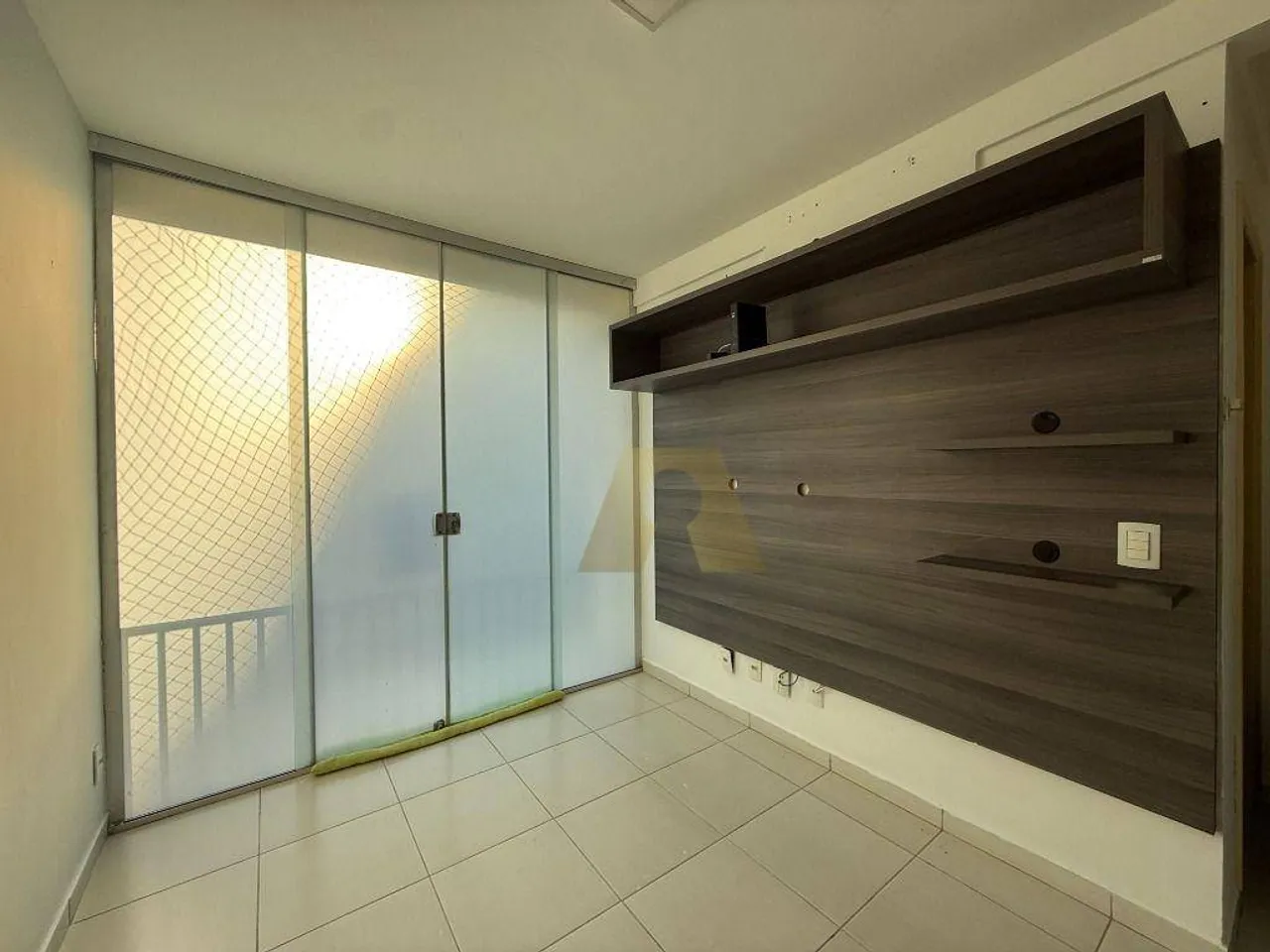 Apartamento com 2 dormitórios para alugar, 53 m² por R$ 2.530/mês - Topázio - Rio Branco/A