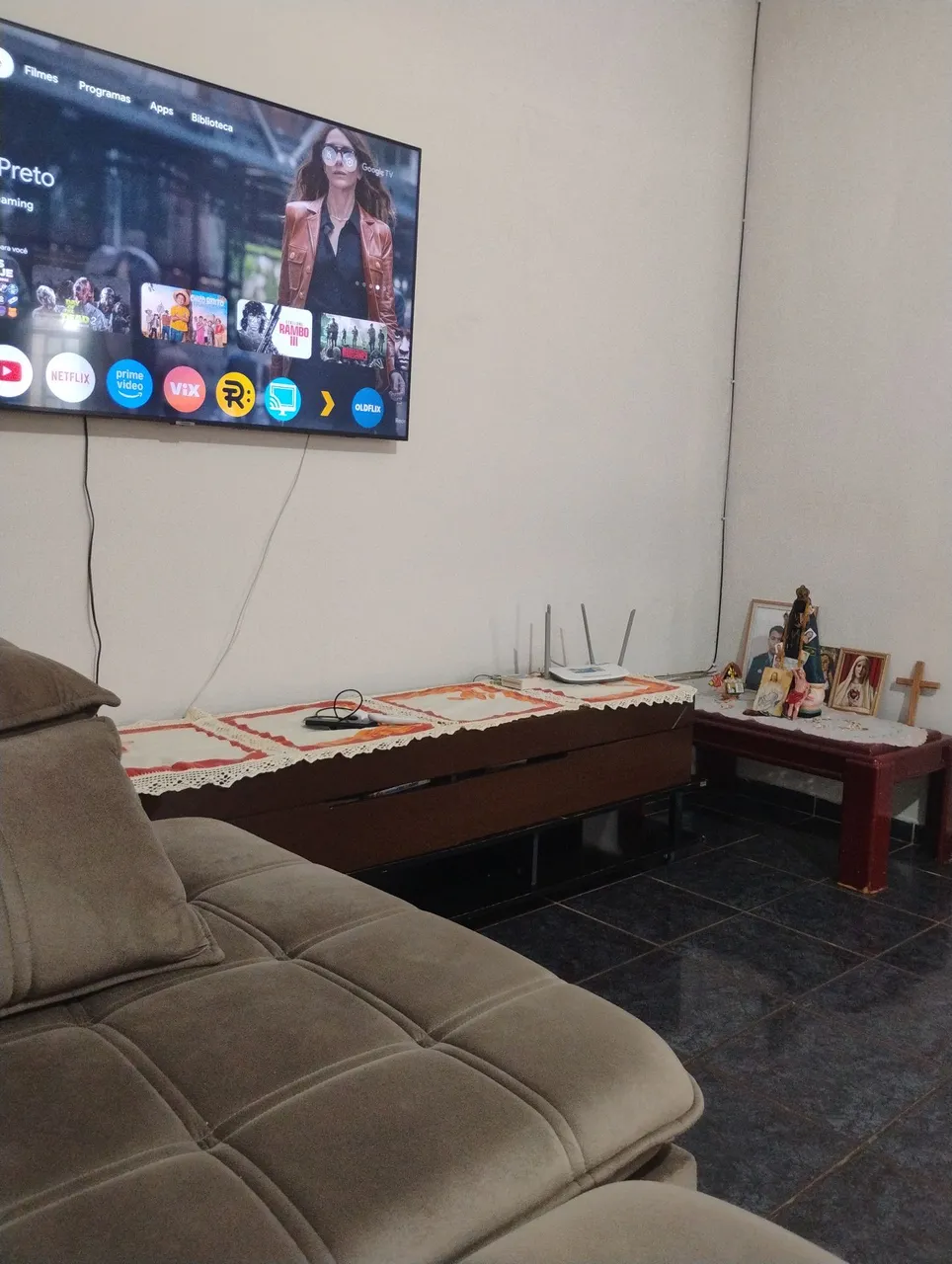 Casa de laje bem localizada 