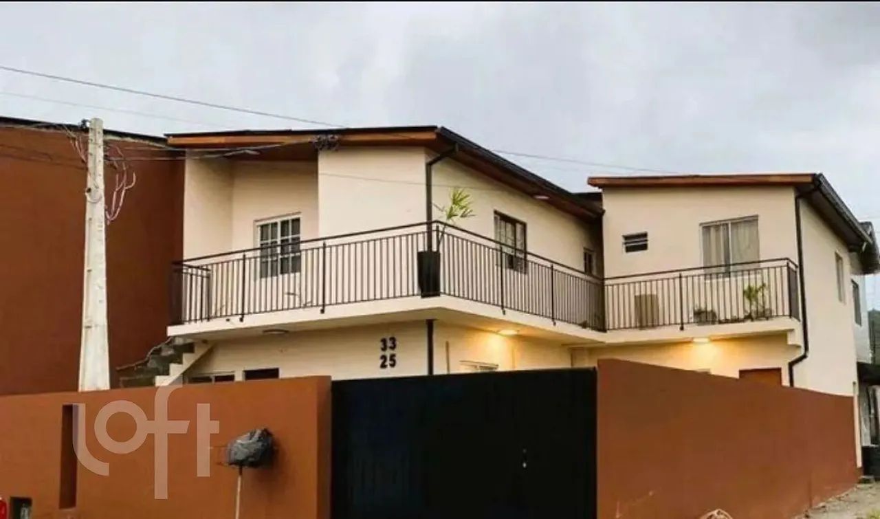 Casa à venda em Serraria com 98 m², 7 quartos, 2 suítes, 3 vagas