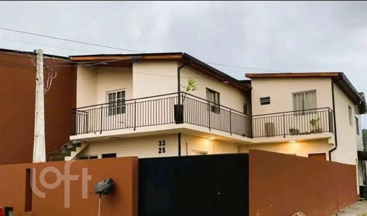 Casa à venda em Serraria com 98 m², 7 quartos, 2 suítes, 3 vagas