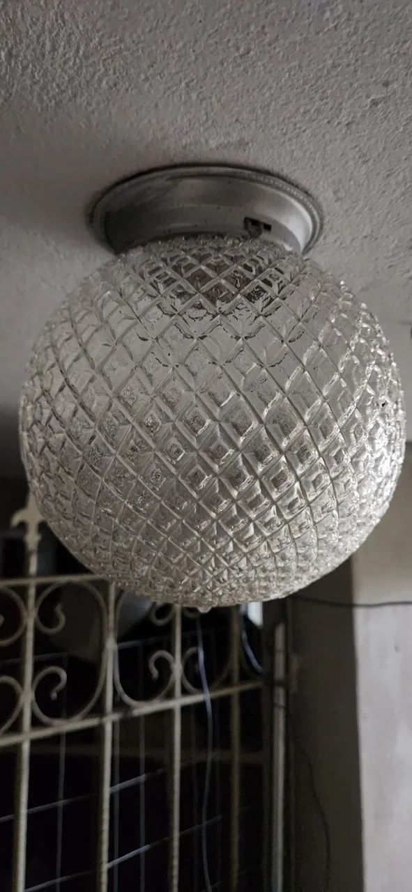 Luminárias globo, bolas em vidro