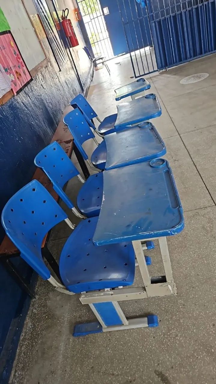 Cadeira escolar64850145257602120