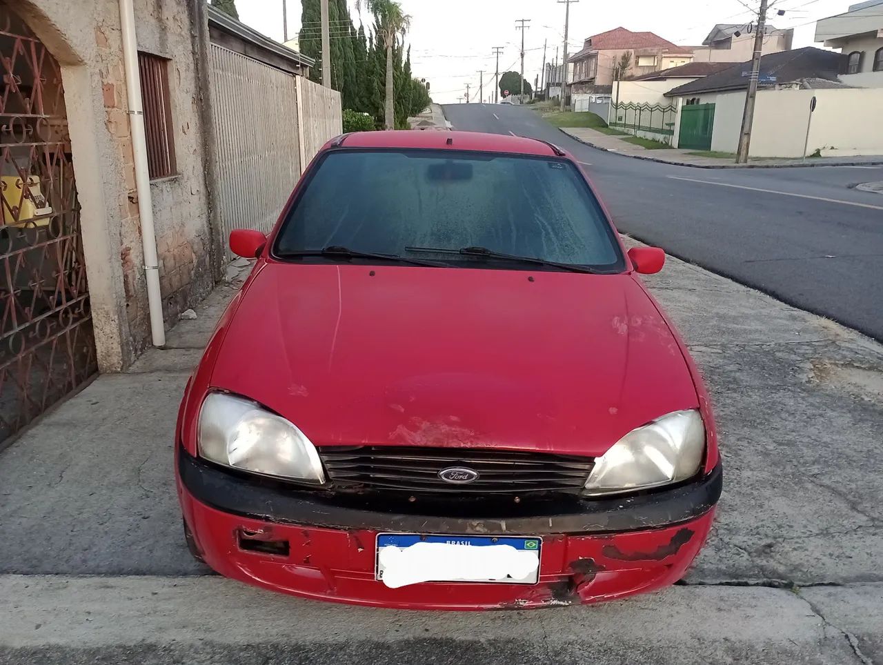 Ford Fiesta 2002*Negociável 