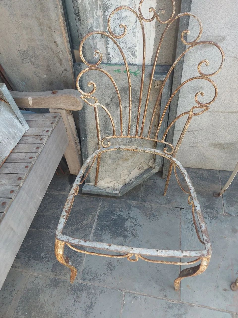 Cadeira Ferro Antiga Para Restauração - Foto 4