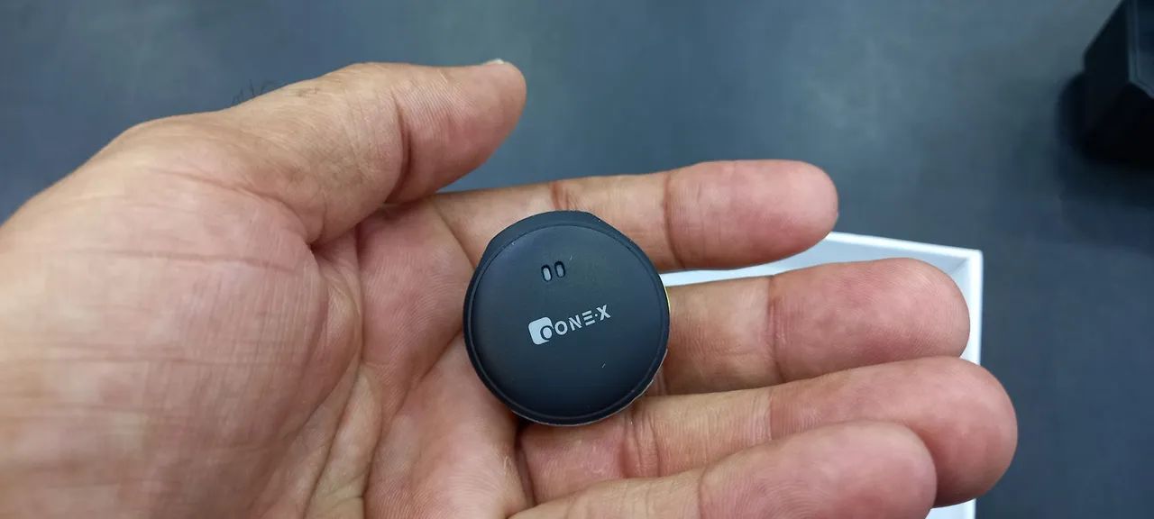 Microfone de lapela duplo sem fio com estojo para carregar. Pequeno e discreto.  - Foto 5