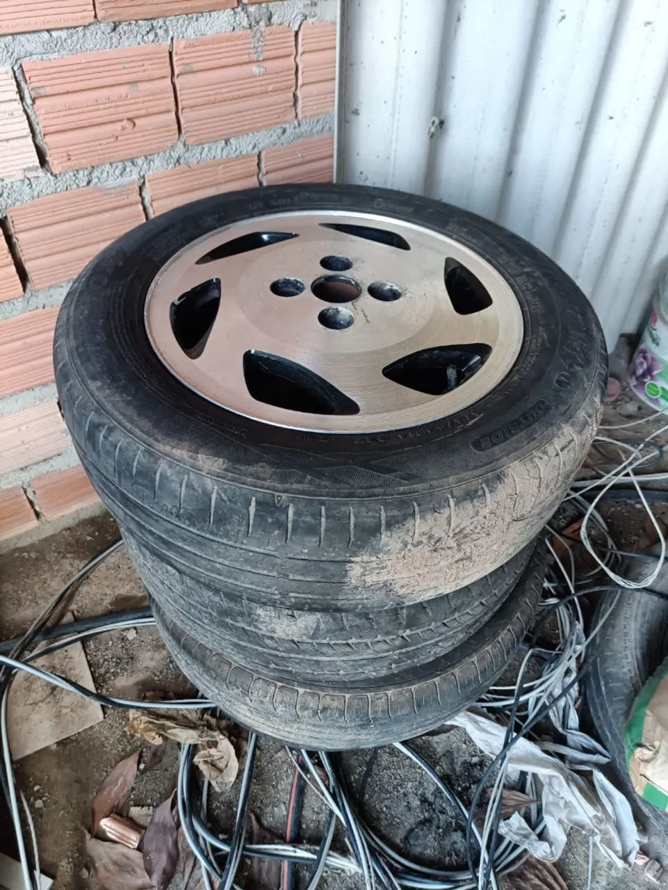 Jogo de Rodas com Pneus - Aro 14