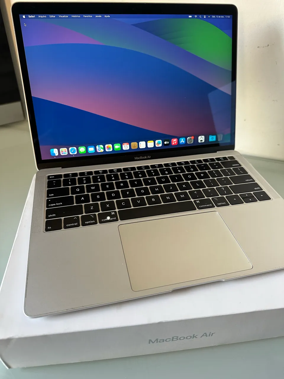 MacBook本体 Apple MacBookPro 2017 MacBook Pro (13 polegadas, 2017, quatro portas Thunderbolt 3