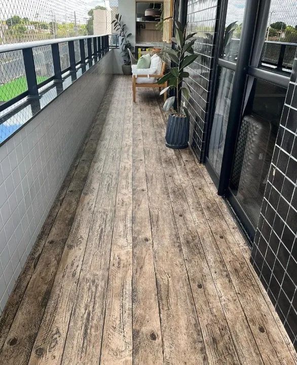 Piso Vinilico Adesivo Autocolante Madeira e Marmore - Foto 3