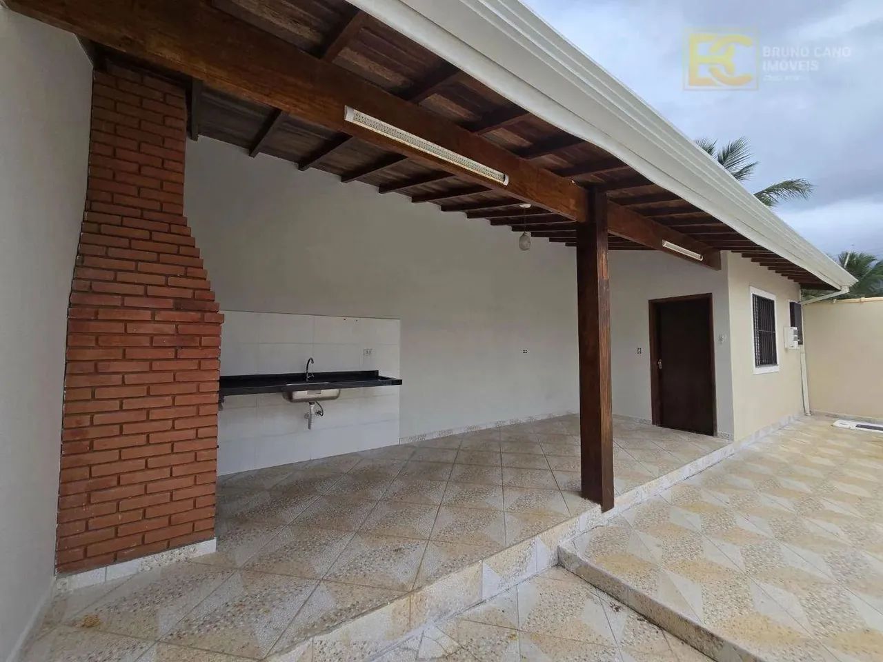 Casa térrea á 600m do mar á venda - Stella MarisPeruíbe/SP - Foto 4