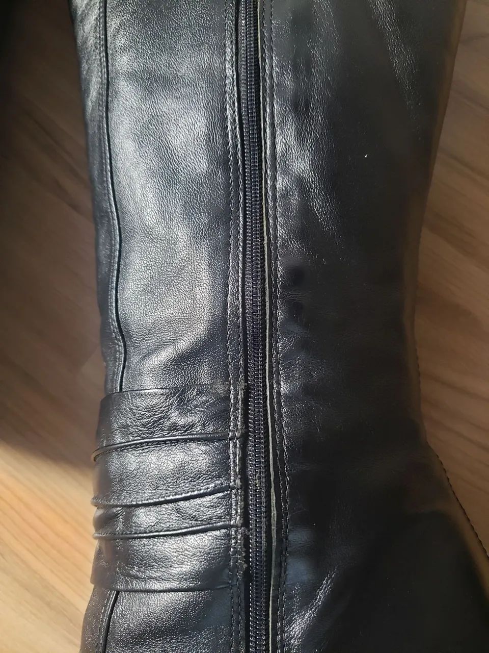 Em ótimo estado. Bota cano alto número 38. Ler descrição.  - Foto 3