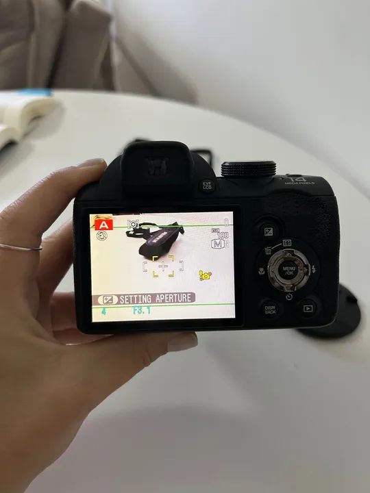 Câmera Digital Fujifilm 36x Zoom - Foto 2