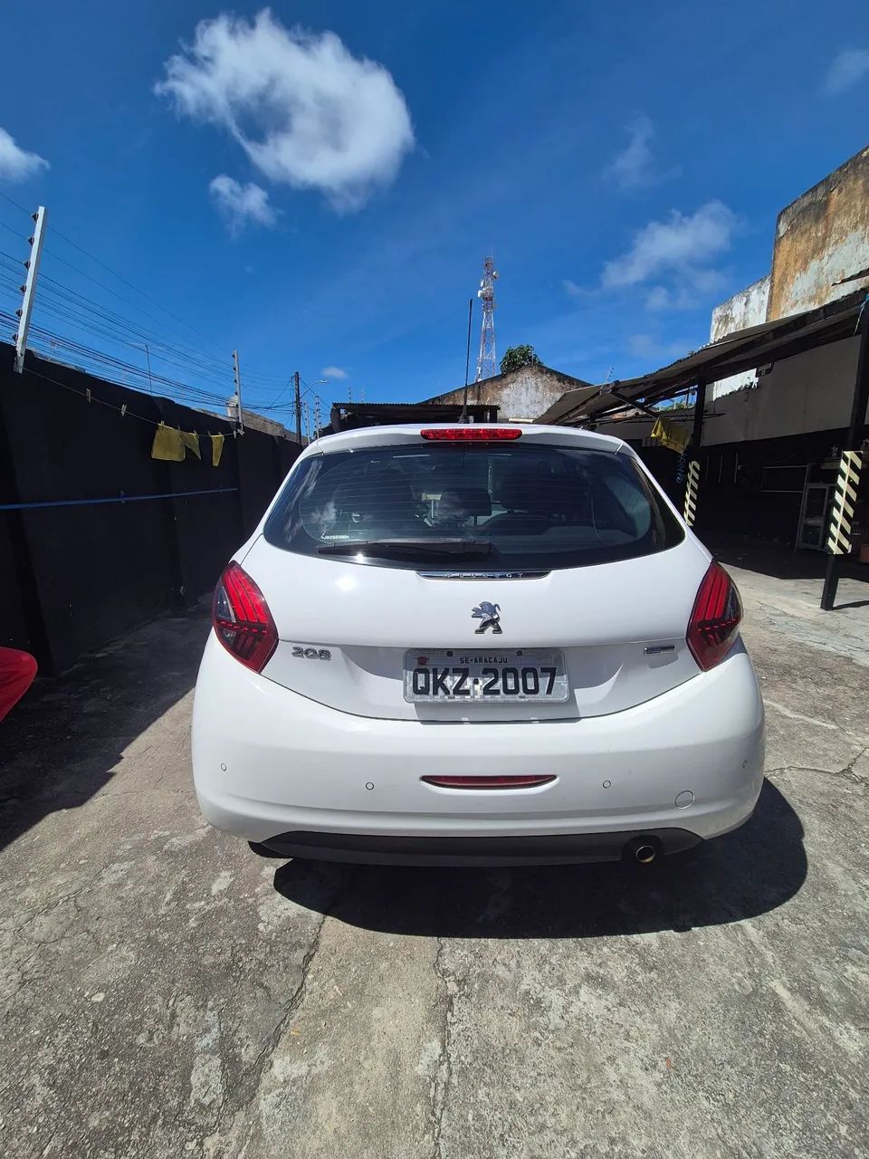 Peugeot 208 Allure 1.2 Flex 12V 5P Mec. 2018 - Foto 4