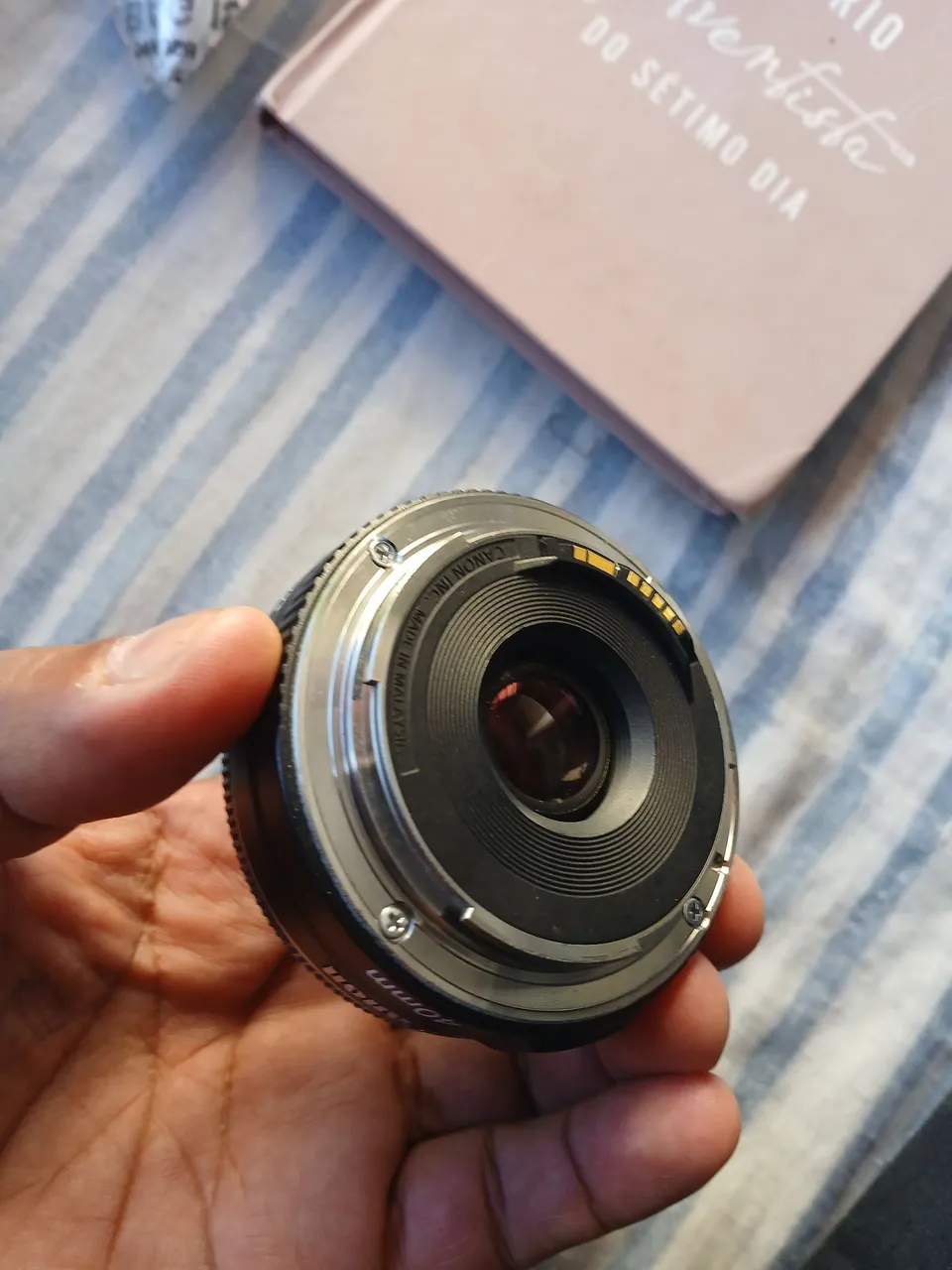 Baixei pra vender logos, máquina fotográfica profissional Canon t6 com lente 40mm e ace