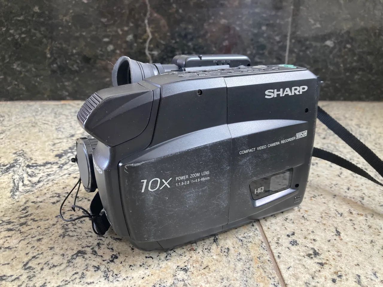 Câmera filmadora Sharp VHSC