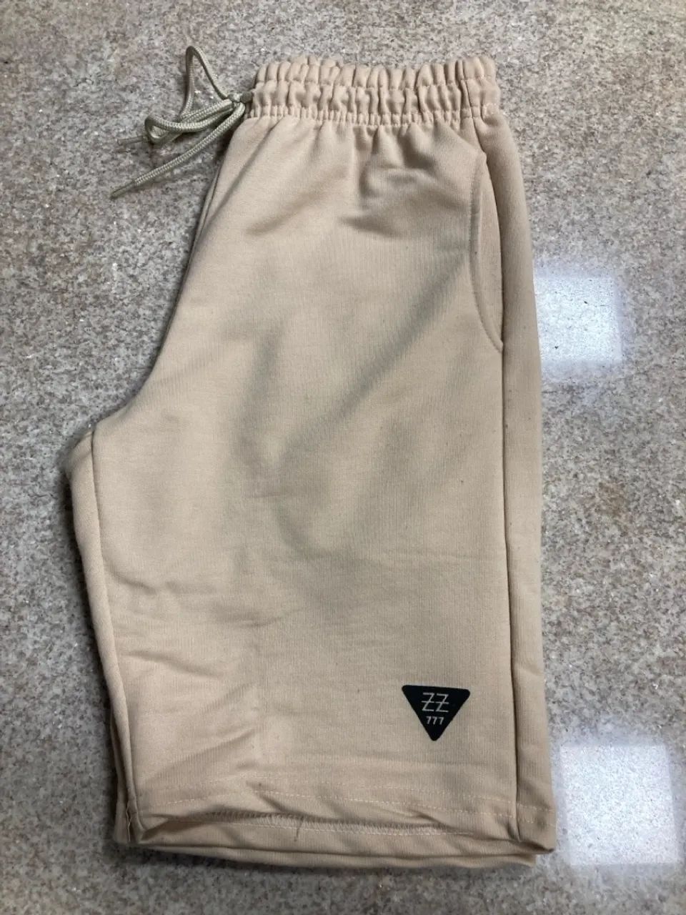 Bermuda de Moletom Masculina Bege