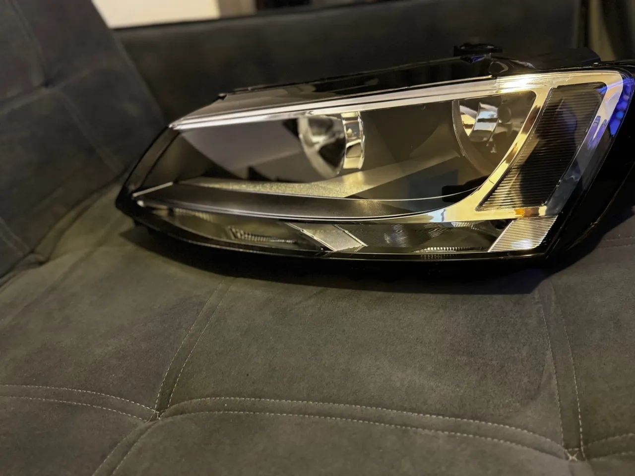 Farol Lado Direito Jetta 2012 2013 2014 2015 2016 2017 2018 - Sem Led  - Foto 3